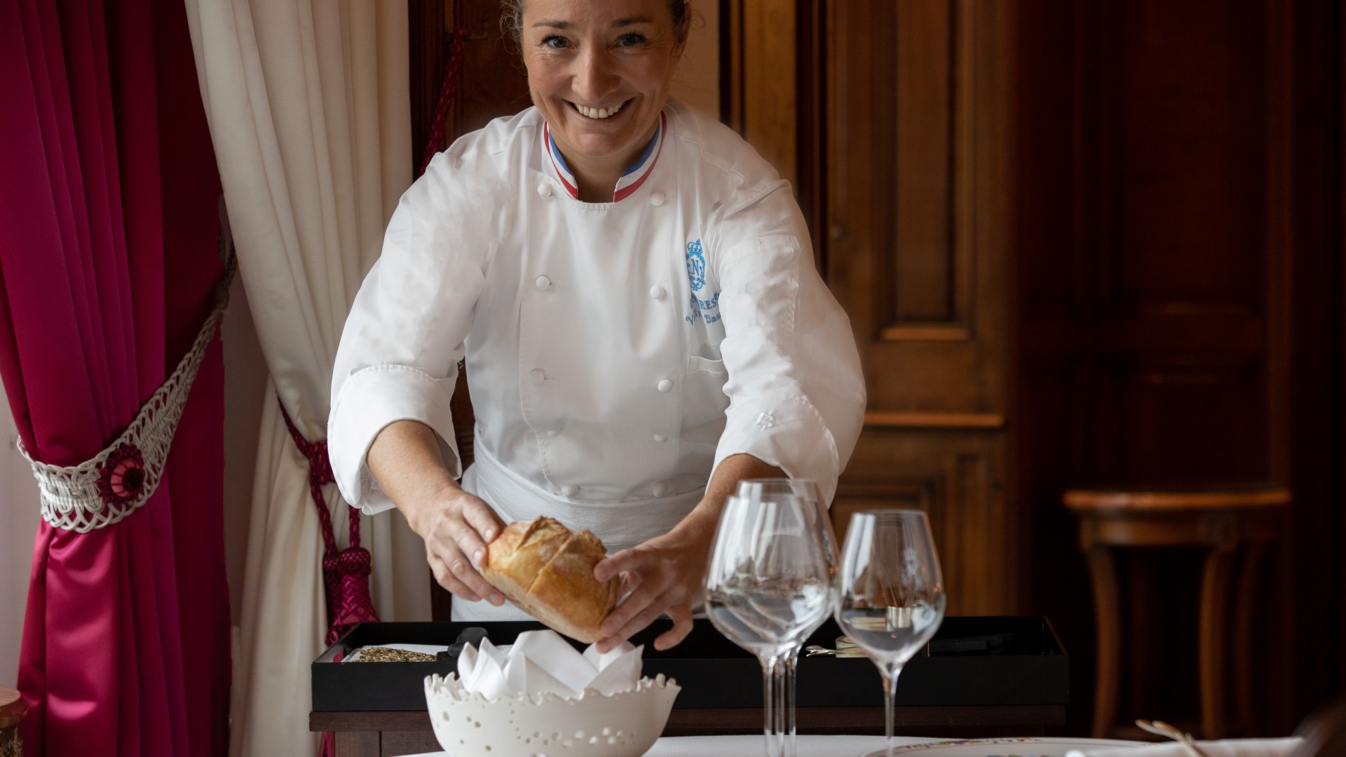 Le-Negresco-Le-Chantecler-ceremonial-painc-Gregoire-Gardette-HD-13-1.jpg