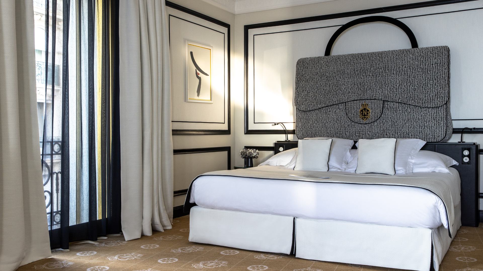 Le-Negresco-Jr-Suite-La-Parisienne-c-Gregoire-Gardette-661.jpg