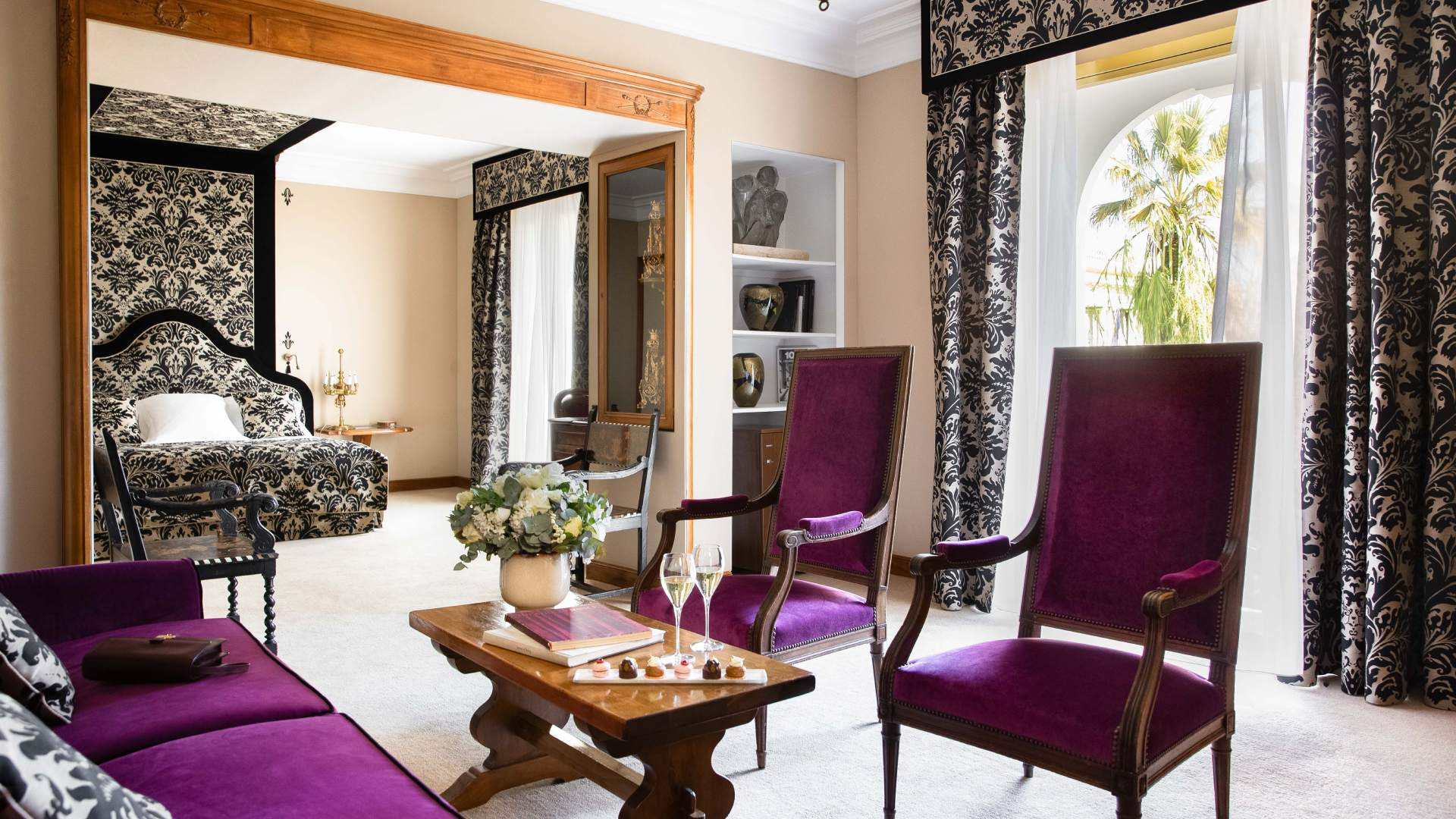Le-Negresco-Jr-Suite-Medicis-305-@Gregoire-Gardette-7013-HD-copie-1.jpg