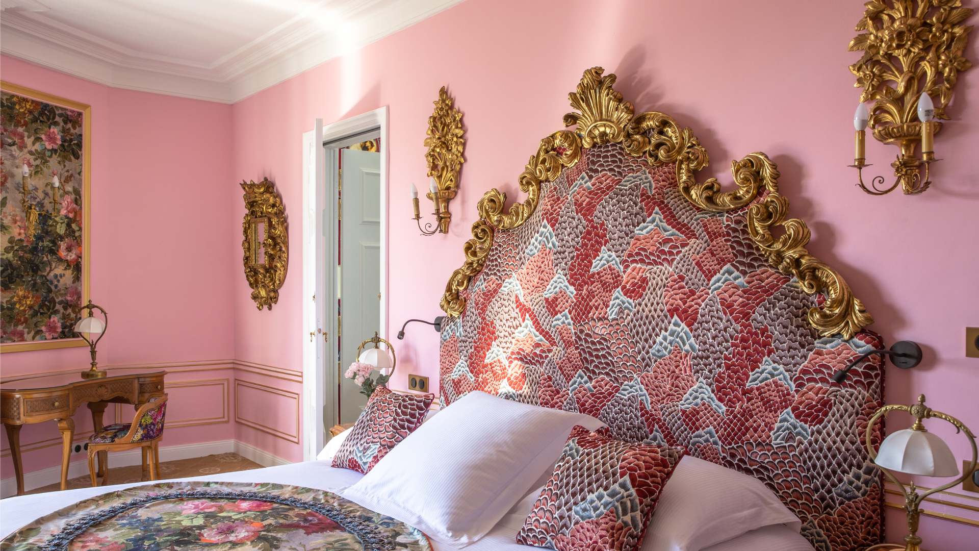 Le-Negresco-Suite-214-215-16-c-Gregoire-Gardette-HD.jpg