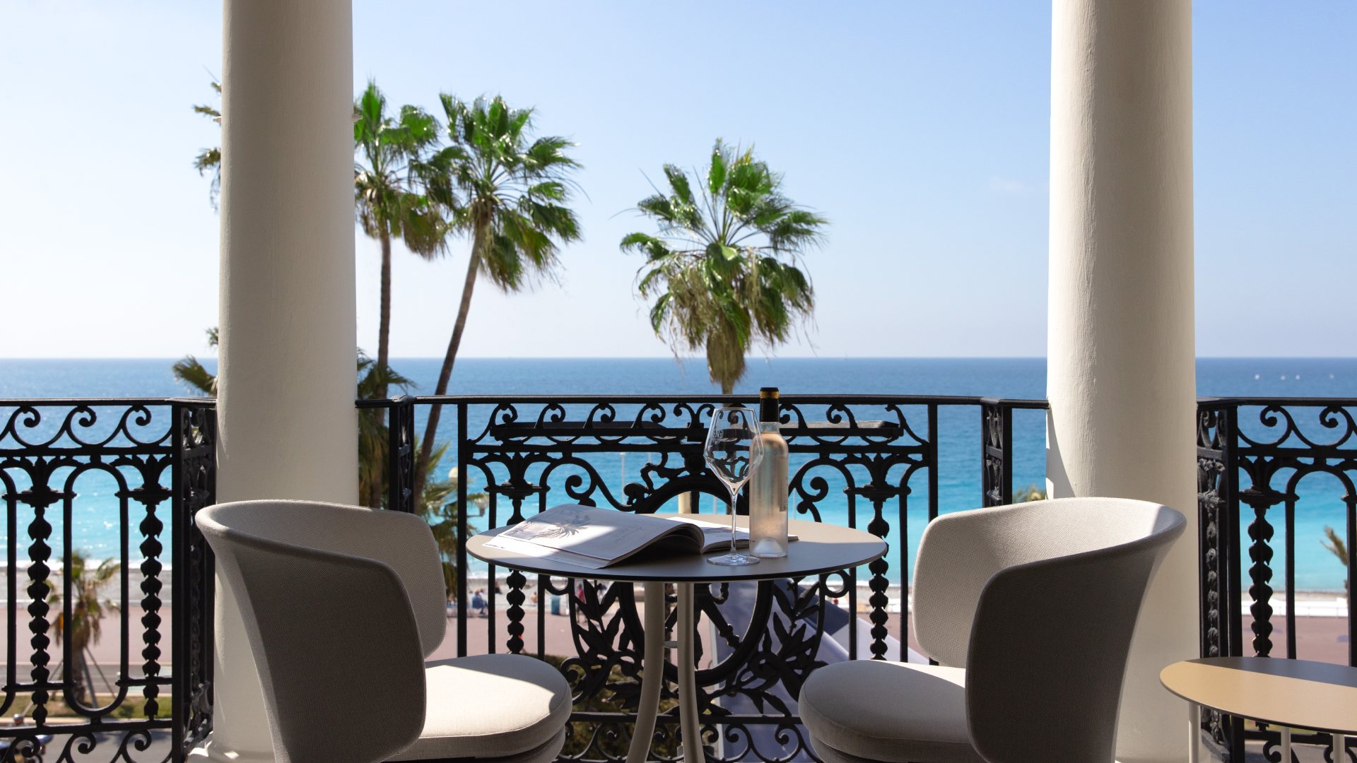 Le-Negresco-Suites-c-Gregoire-Gardette-5922-HD-2.jpg
