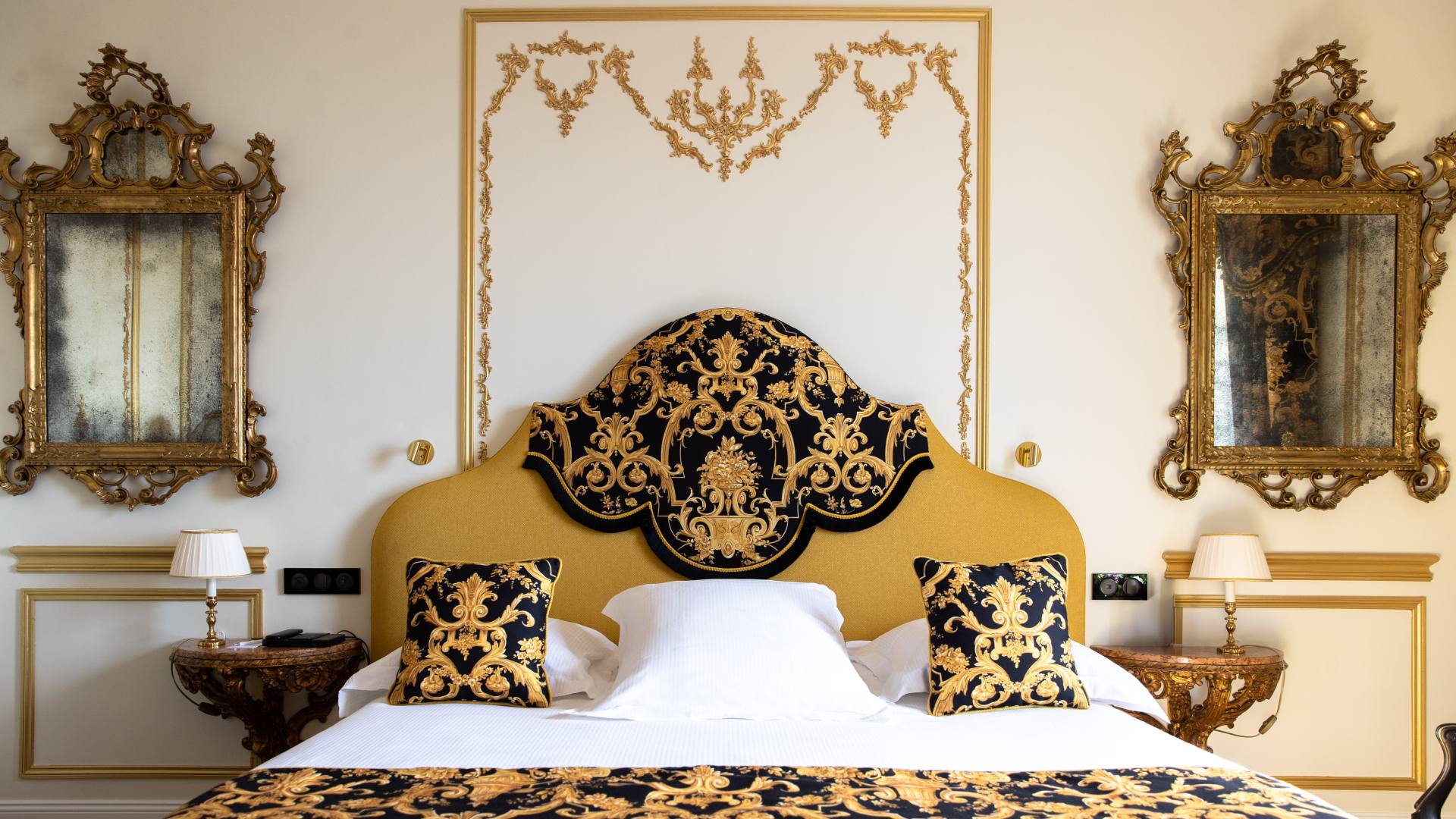 Le-Negresco-ch-211-Deluxe-vue-mer-cGregoire-Gardette-4340-HD-copie.jpg
