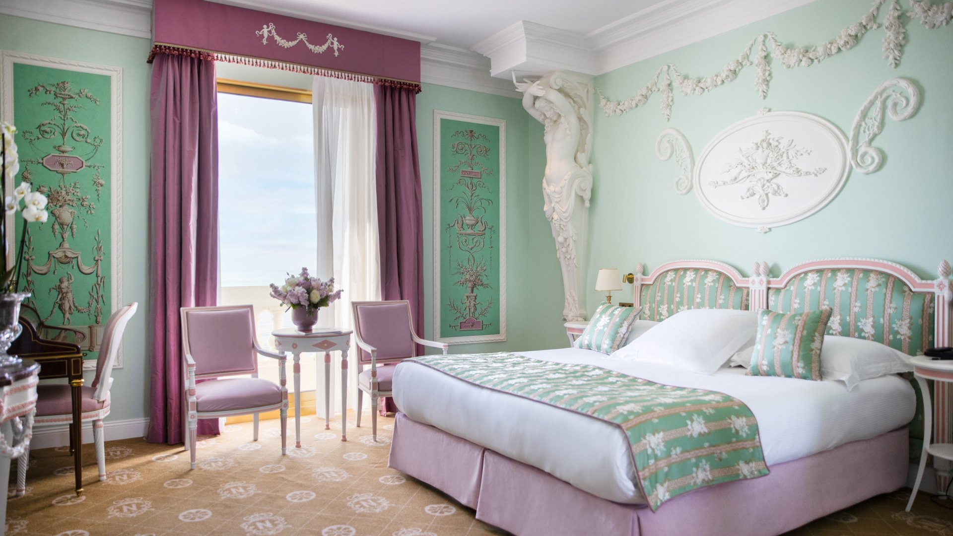 Le-Negresco-ch-424-Deluxe-vue-mer-cGregoire-Gardette-4414-HD-copie.jpg