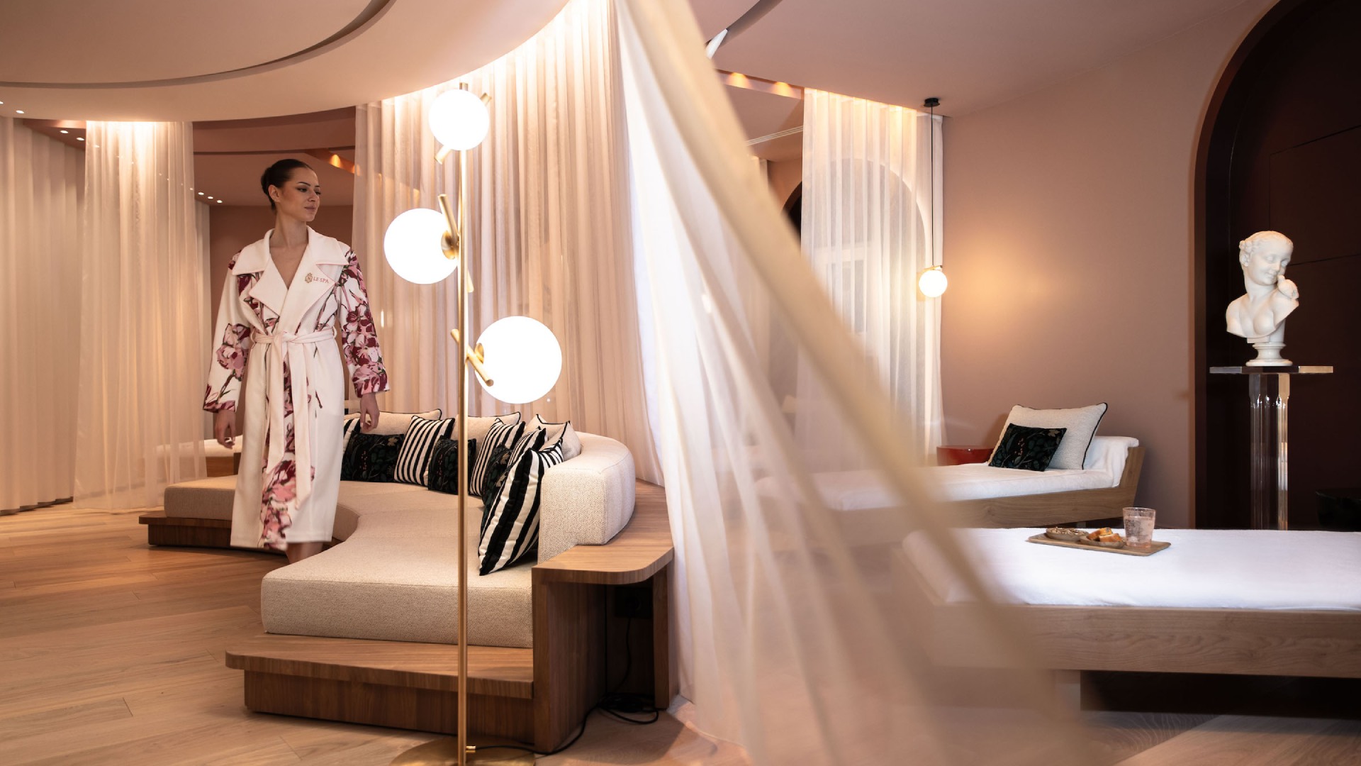 RELAXATION-Le-Negresco-N-Le-Spa-c-Gregoire-Gardette-9712-BD.jpg