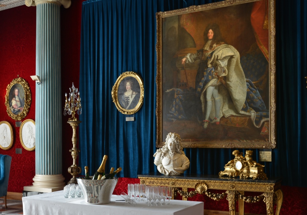 49-Le-Negresco-Salon-Versailles.jpg