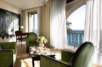 Le-Negresco-Jr-Suite-Papillon-327-@Gregoire-Gardette-6507-BD-1-1.jpg