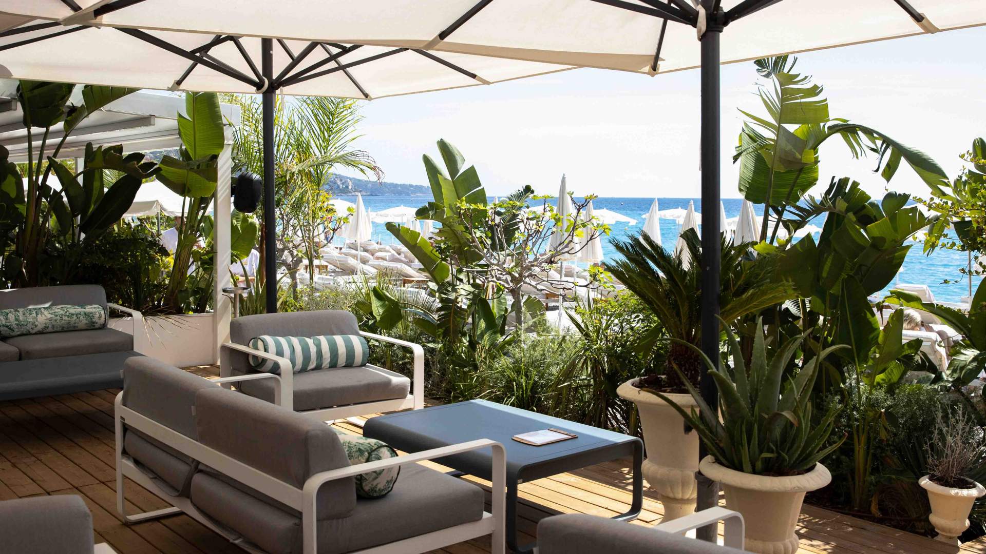 Le-Negresco-La-Plage-c-Gregoire-Gardette-4401-BD.jpg