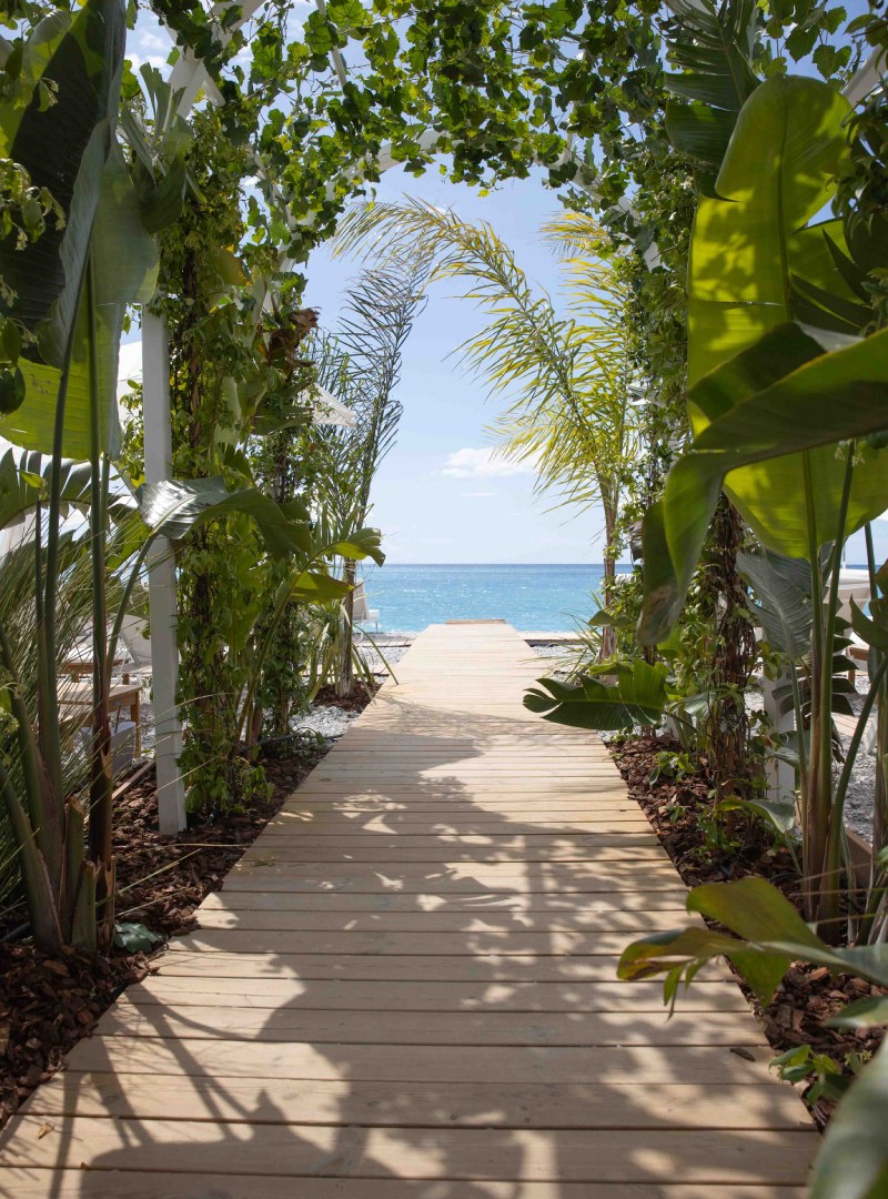 Le-Negresco-La-Plage-cGregoire-Gardette-0207-BD.jpg