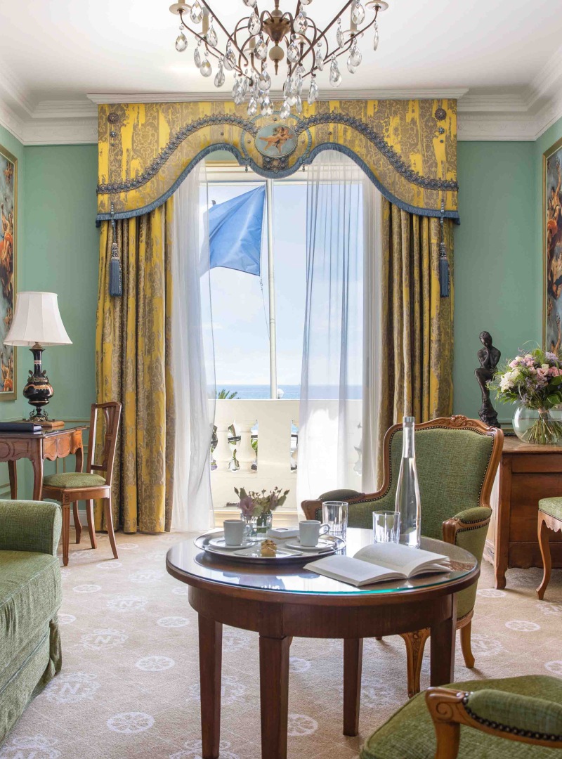 Le-Negresco-Suite-114-115-17-c-Gregoire-GardetteBD.jpg