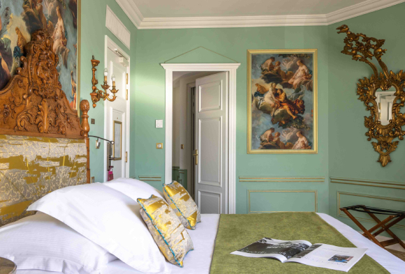 Le-Negresco-Suite-114-115-19-c-Gregoire-Gardette-BD-2.jpg