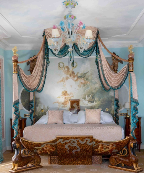 Le-Negresco-ch-127-Jr-Suite-La-VenitiennecGregoire-Gardette-0845-BD-1.jpg