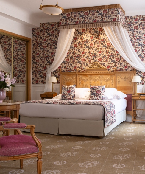 Le-Negresco-ch272-deluxe-famille-cGregoire-Gardette-2867-HD.jpg