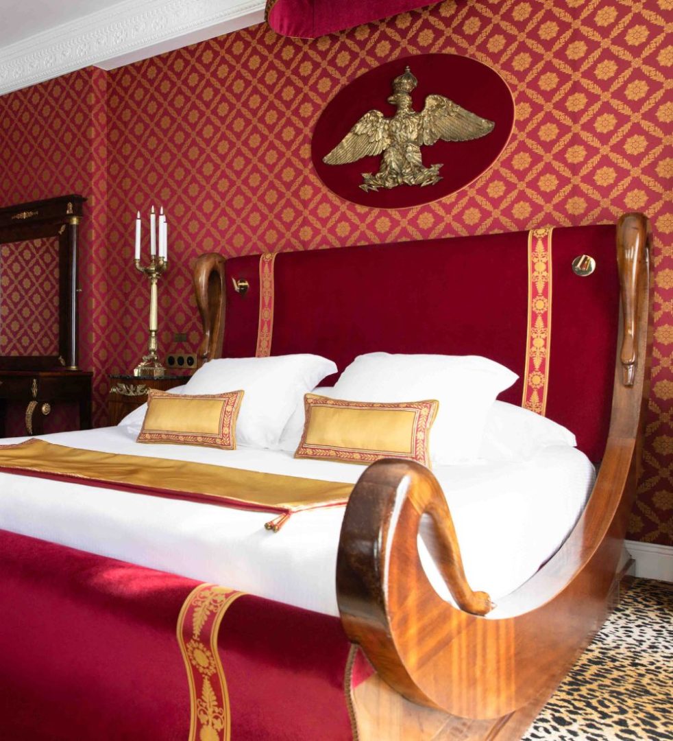 Le-Negresco-Junior-suite-Deluxe-vue-mer-Imperiale-415-c-Gregoire-Gardette.jpg
